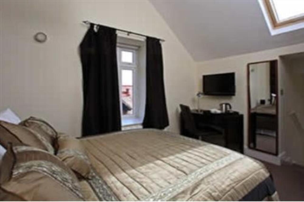Space Boutique B&B - With Free Private Car Park Лландидно Екстер'єр фото