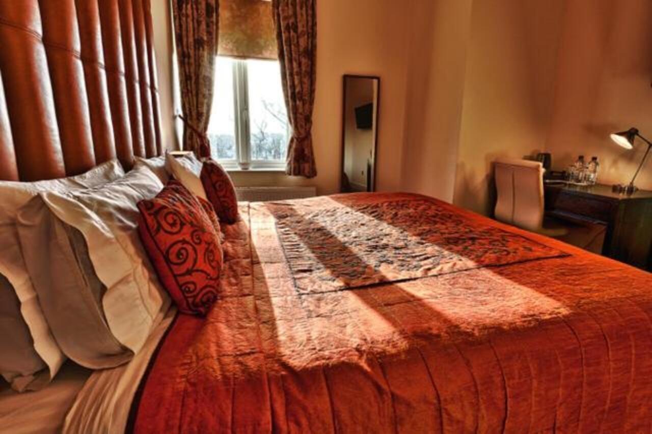 Space Boutique B&B - With Free Private Car Park Лландидно Екстер'єр фото