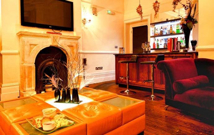 Space Boutique B&B - With Free Private Car Park Лландидно Екстер'єр фото