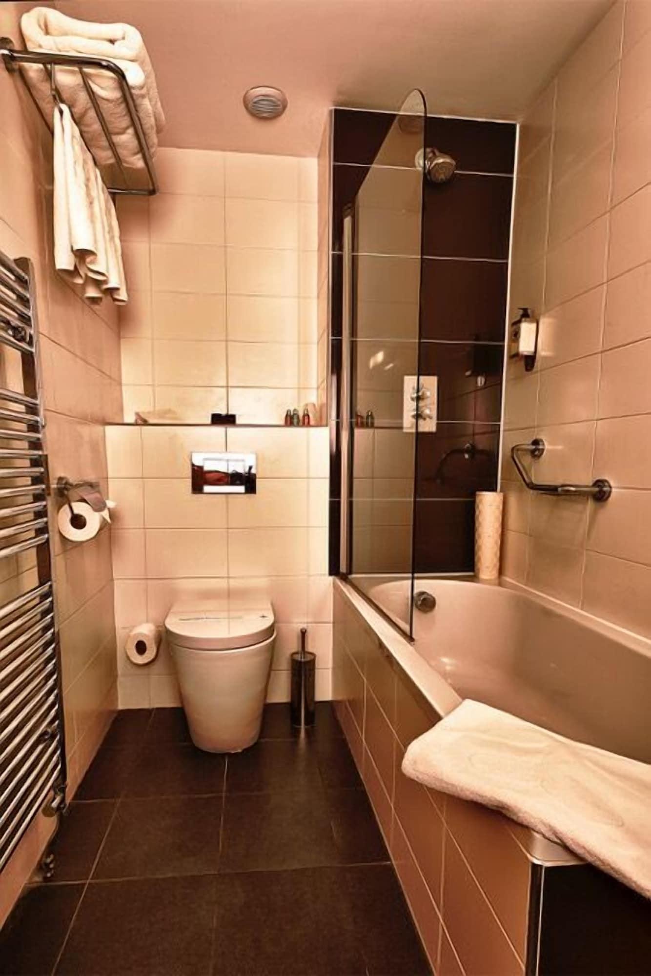Space Boutique B&B - With Free Private Car Park Лландидно Екстер'єр фото