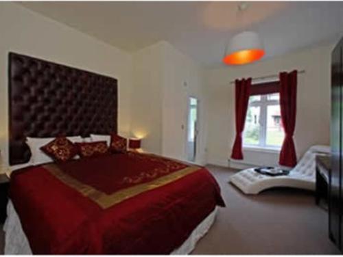 Space Boutique B&B - With Free Private Car Park Лландидно Екстер'єр фото
